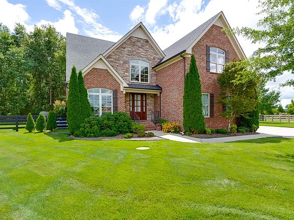 3rd image of 5914 Kentucky Derby Ln