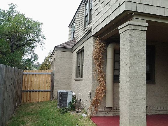 Fencing all around the yard 