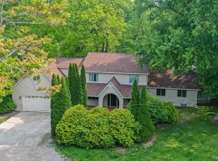 2475 S Ortonville Rd, Ortonville, MI 48462