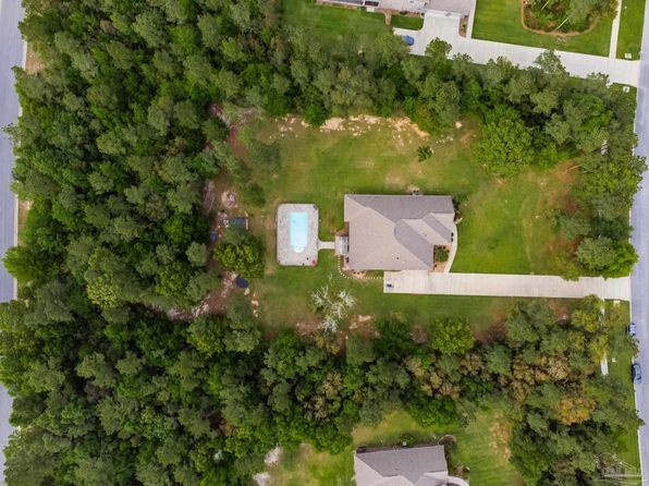 5835 Mossy Creek Ln, Pace, FL 32571