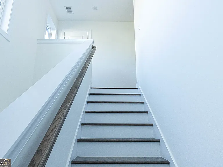 705 Riverside Ests — Photo 14