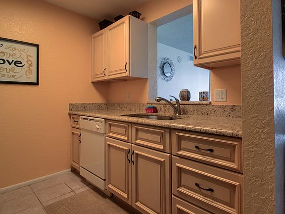 4th image of 1000 Cove Cay Dr Unit 1A