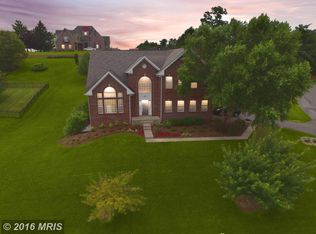 8401 River Meadow Dr, Frederick, MD 21704