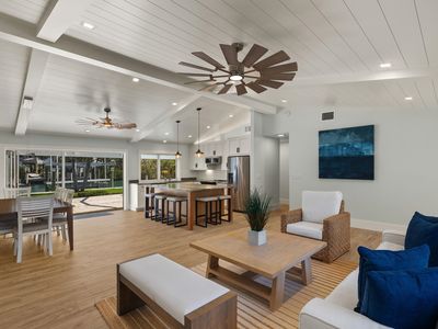 1672 Hibiscus Dr, Sanibel, FL, 33957