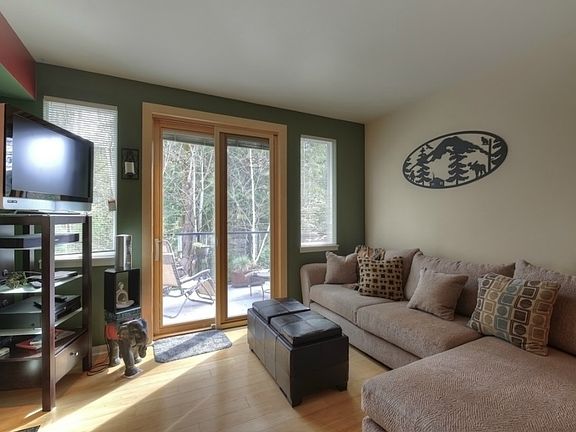 4th image of 21320 SE 42nd Pl