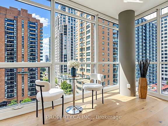 5th image of 1121 Bay St Unit 904