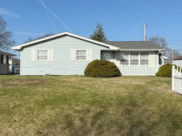 2406 11th St, Silvis, IL 61282