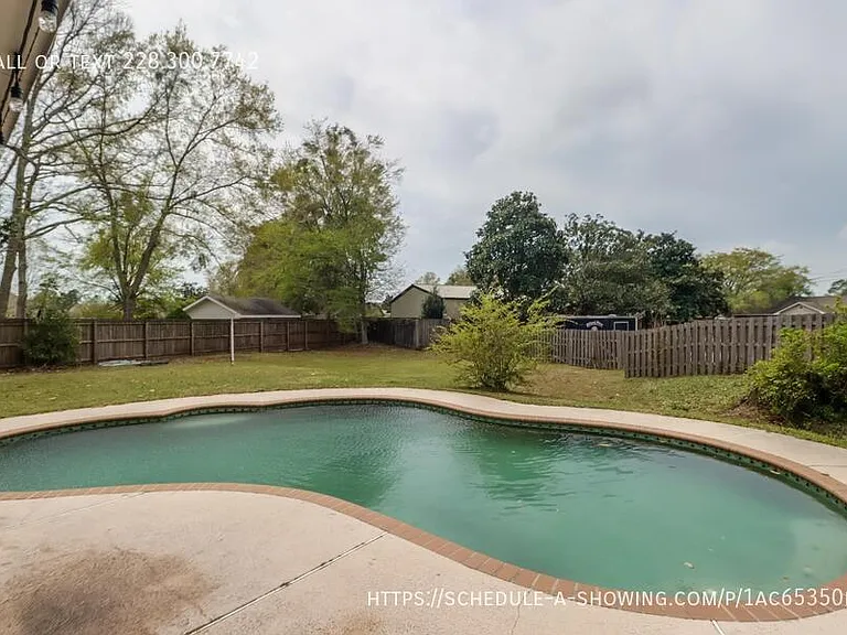 2073 Stone Bridge Dr — Photo 23