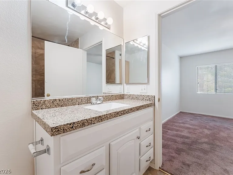 950 Seven Hills Dr #524 — Photo 23