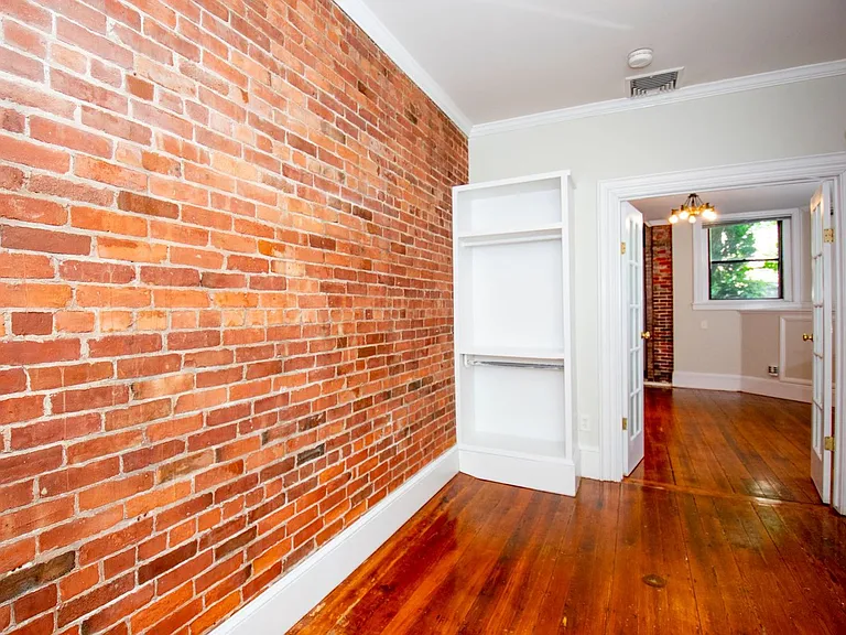 189 Beacon St #1 — Photo 10