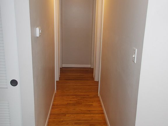 3rd image of 1712 E Hamblen Dr