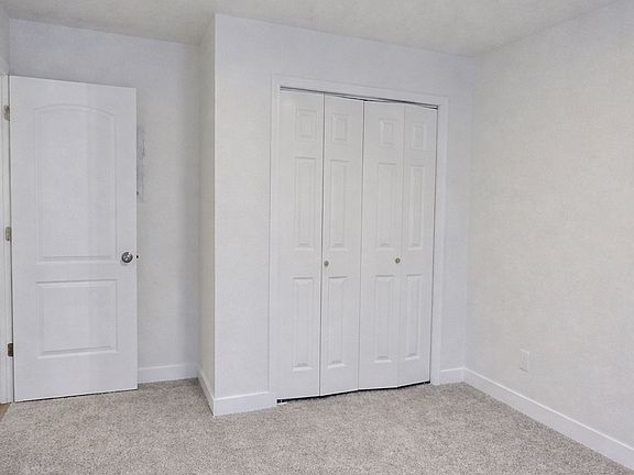 4th image of 5700 E 4th Ave #C