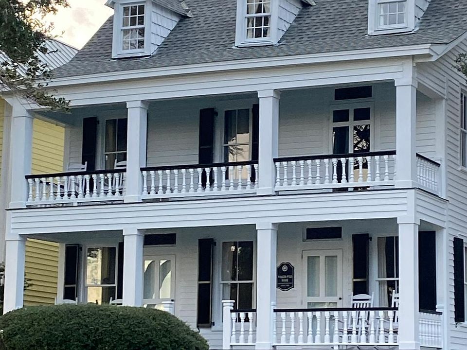 1st image of 239 E Bay St