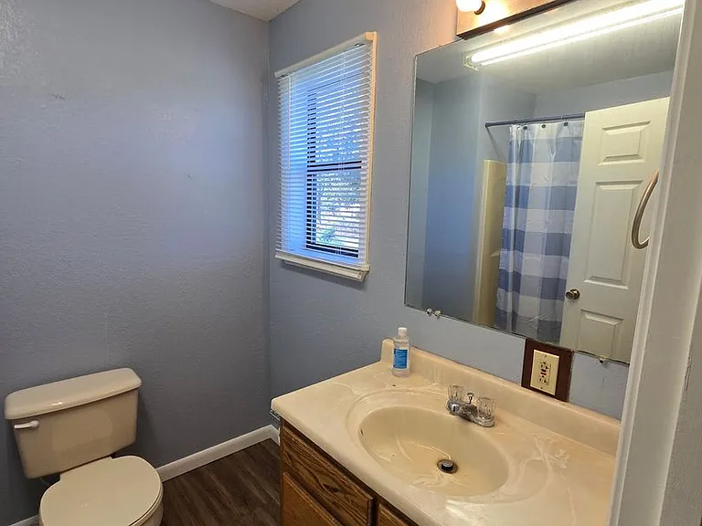 530 Jamestown Loop — Photo 8