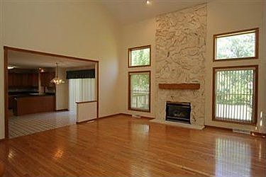 5th image of 36385 Sandy Knoll Dr