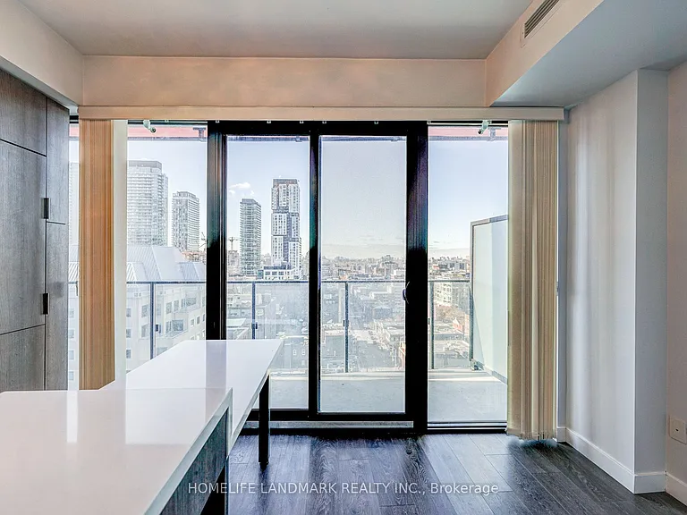 215 Queen St W #1403 — Photo 3