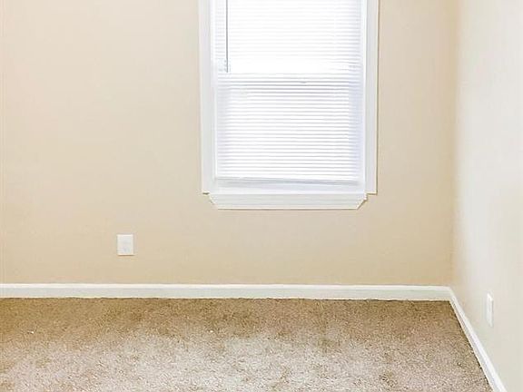 5th image of 8690 Fielding St