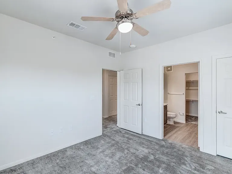 Northview Apartment Homes — Photo 12
