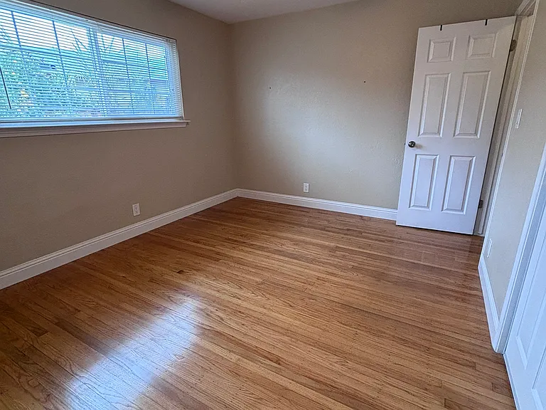 4901 Yellowstone Park Dr — Photo 17
