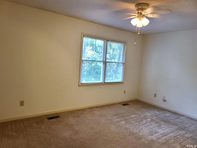 6416 Meadow View Dr — Photo 33