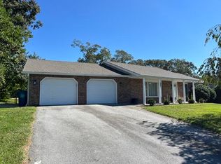 240 Kingswood Dr, Hendersonville, NC 28792