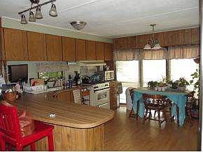 lg kitchen w/natural light