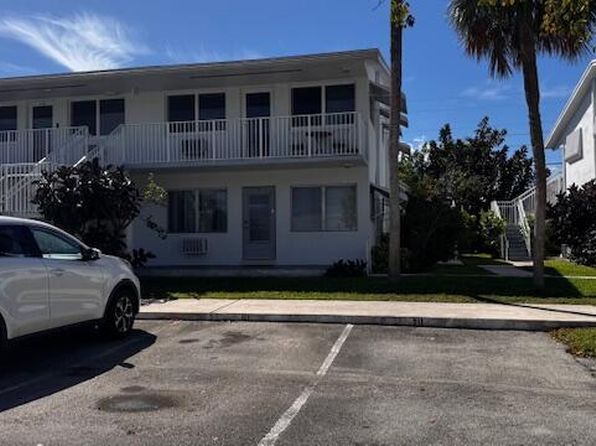 2000 NE 51st Ct APT 111