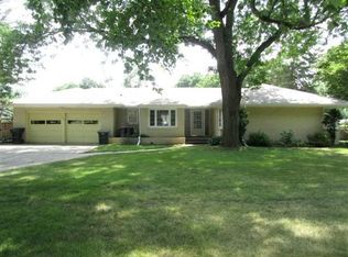 4420 Country Club Blvd, Sioux City, IA 51104