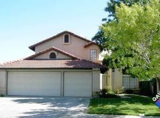 39254 Yellowstone St, Palmdale, CA 93551