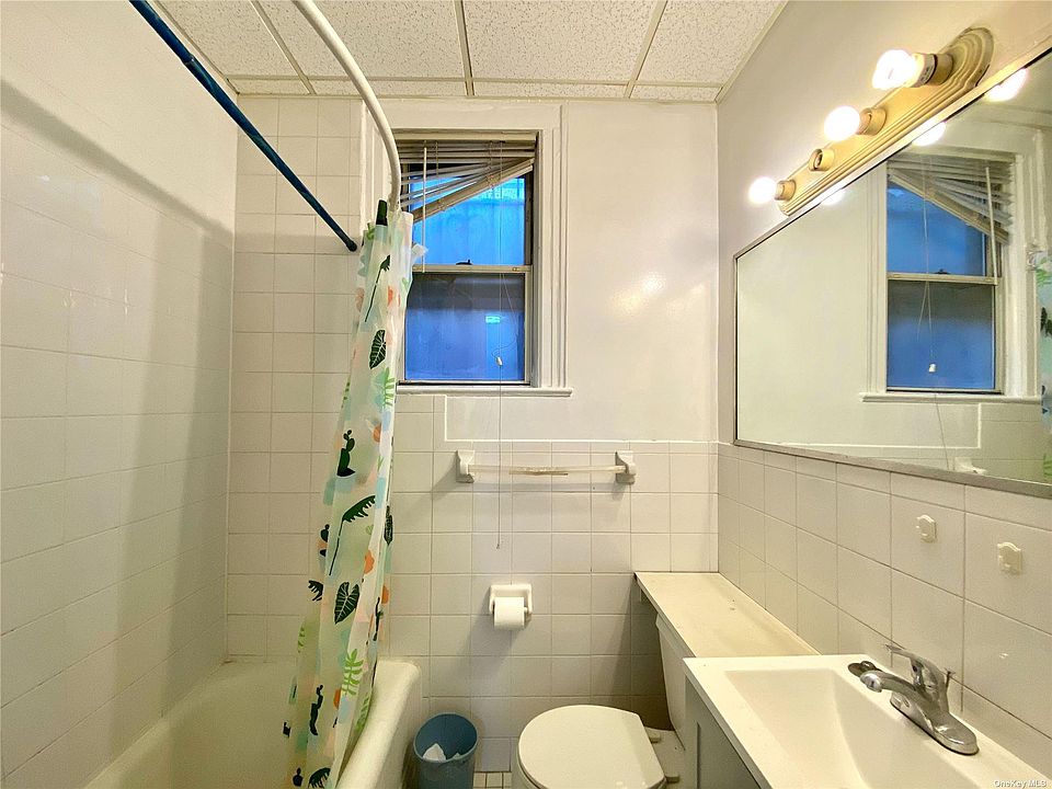 2nd image of 13223 41st Ave APT 1B