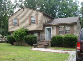 724 Cabin Creek Dr, Hopewell, VA 23860