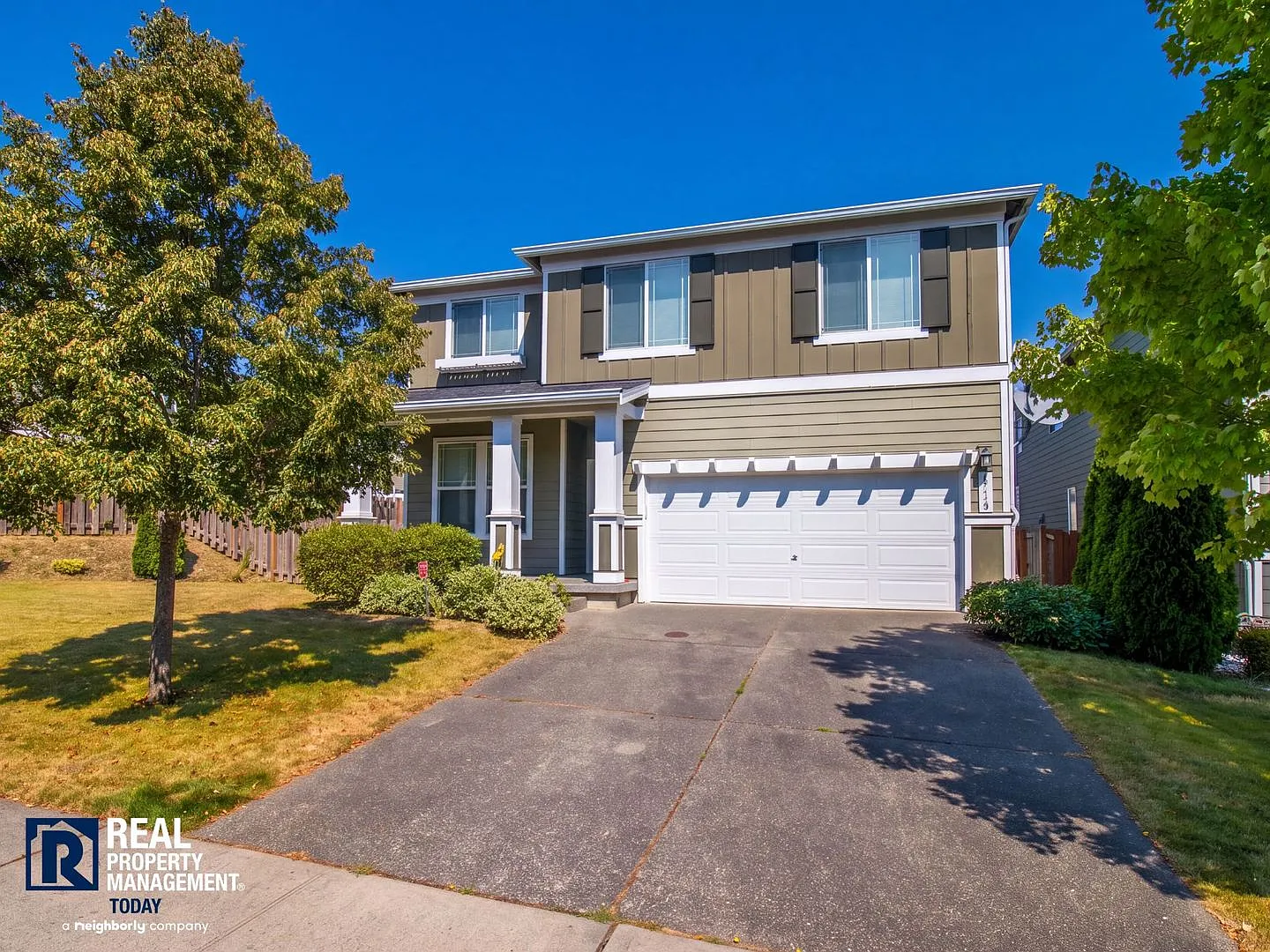 Spacious 5-Bedroom Spanaway Home with Lower-Level Suite & Convenient JBLM Commute! — Photo 1