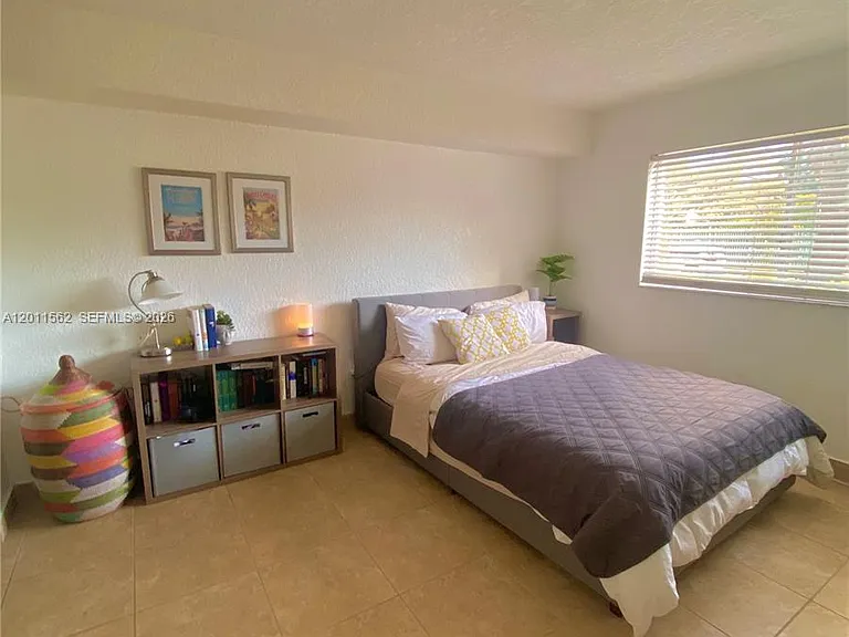 445 SW 11th St #107 — Photo 2