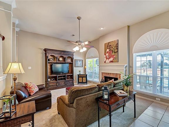 3rd image of 8621 Kensington Ln