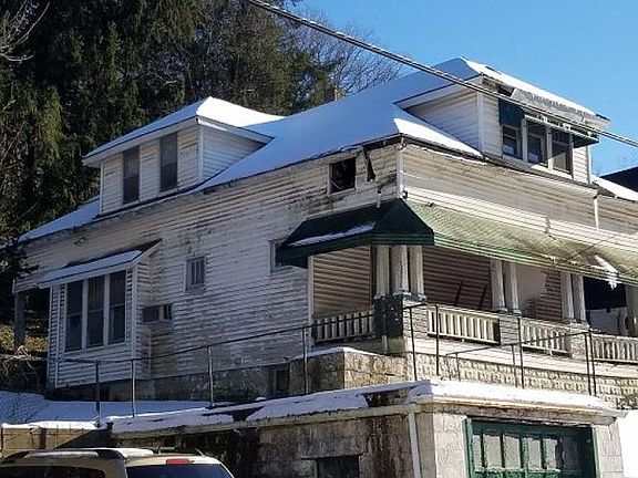 2nd image of 203 Mulberry Ave