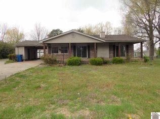 1366 Scottsdale Dr, Benton, KY 42025