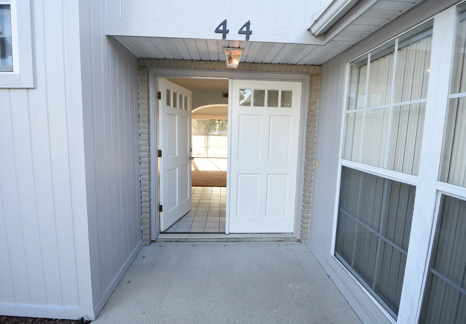3 bed, 2.0 bath, 2081 sqft, $2,750 — Photo 3