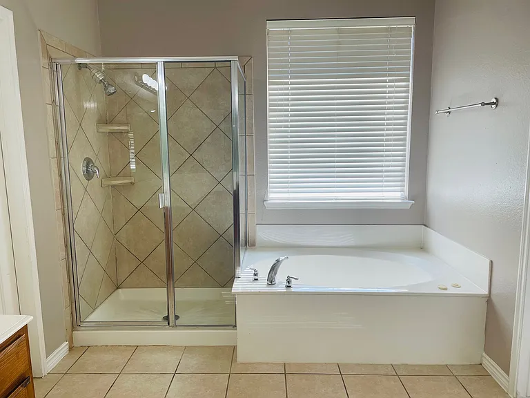 5936 Chisholm Trl — Photo 17