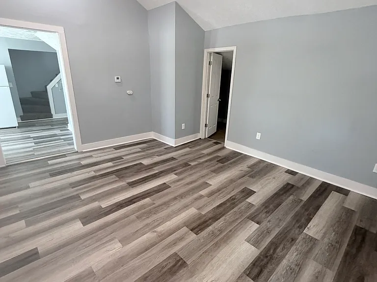 154 State St — Photo 3