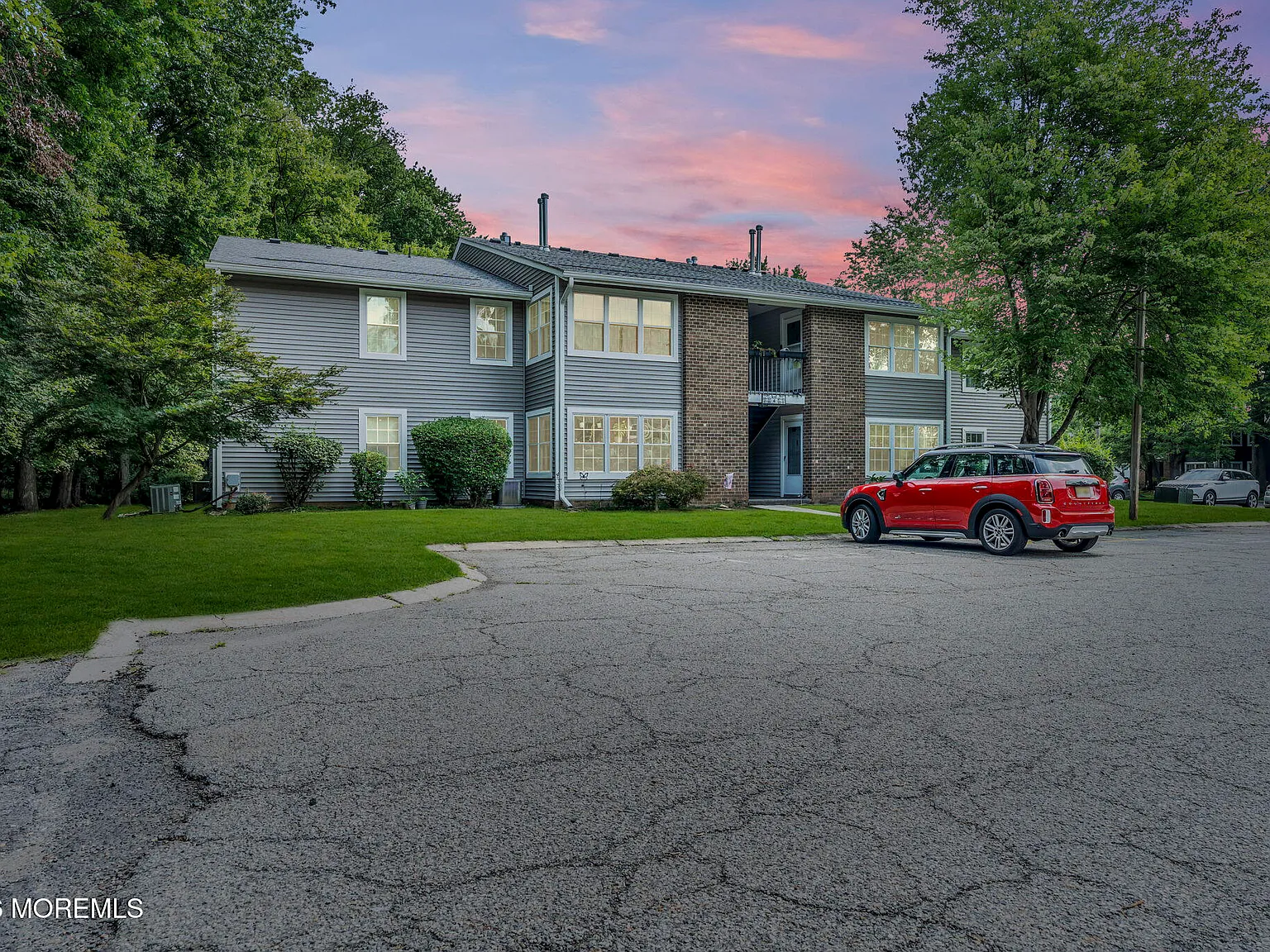 2 bed, 1120 sqft, $2,600 — Photo 1