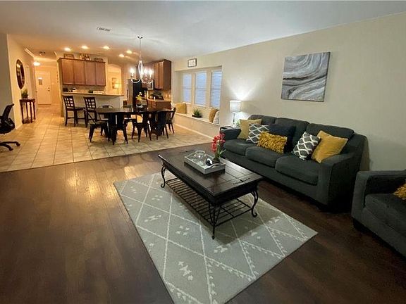 4th image of 412 Timothy John Dr