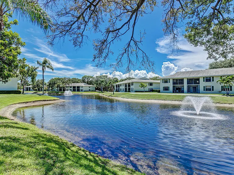 601 Sabal Ridge Cir #A — Photo 1