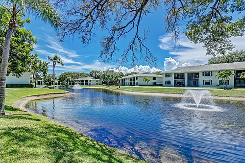 601 Sabal Ridge Cir #A Photo 1