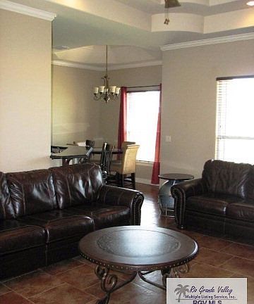 4th image of 1714 Karis Ct