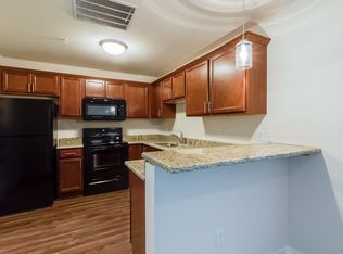 710-720 Cedar Bluffs Way #9, Slinger, WI 53086