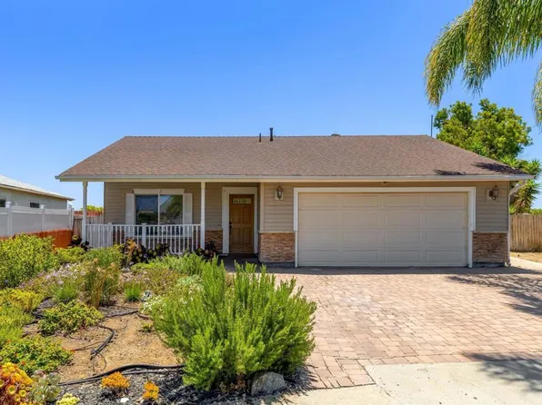 3921 Daisy Pl, Oceanside, CA 92056