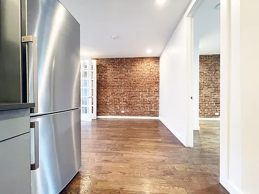 Rented by Bohemia Realty Group | media 6