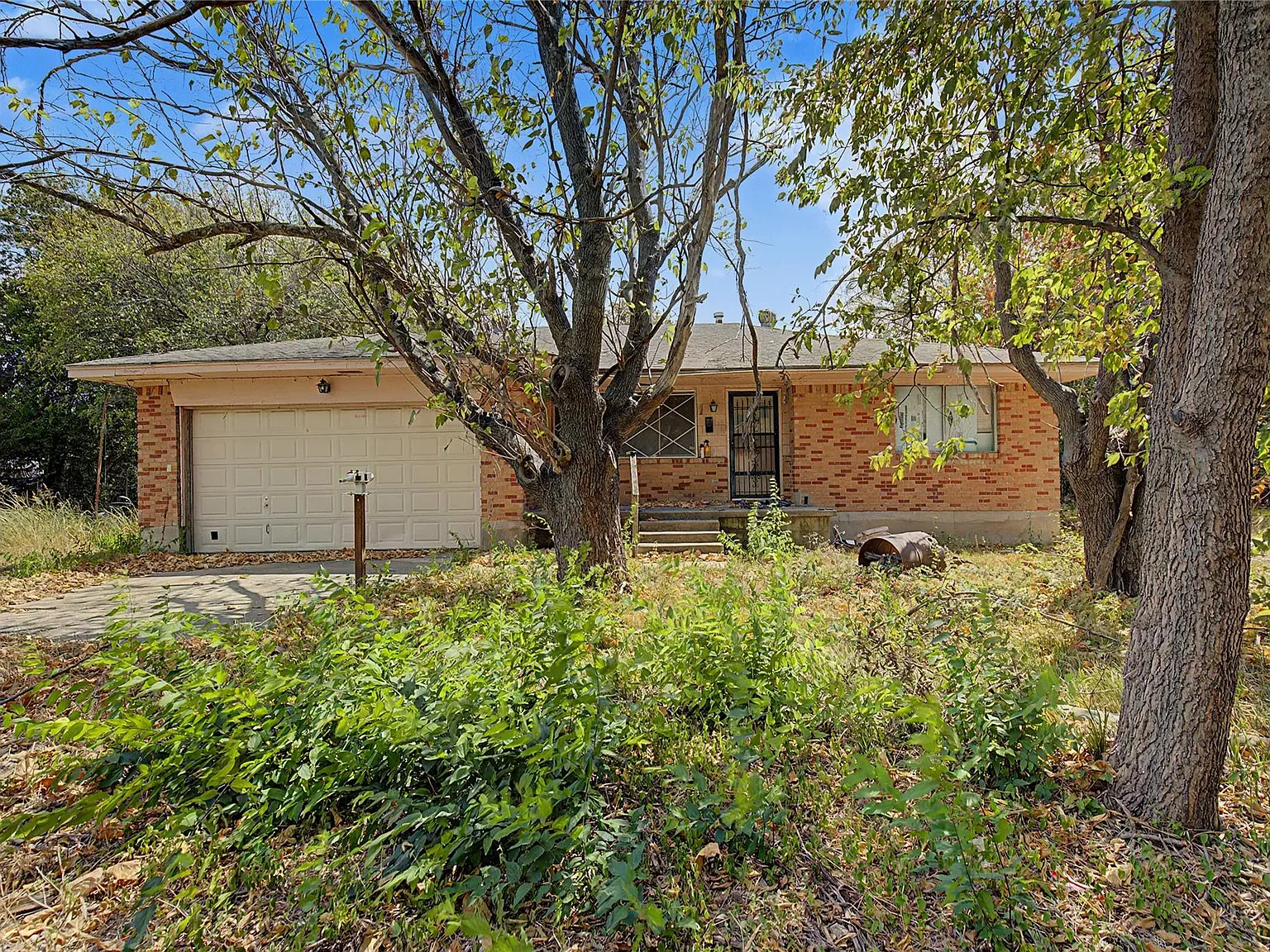 3 bed, 2.0 bath, 1622 sqft, $3,000 — Photo 4