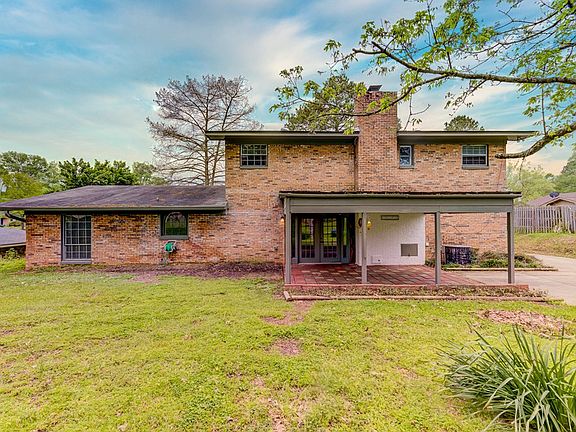 4th image of 503 Oakwood Dr