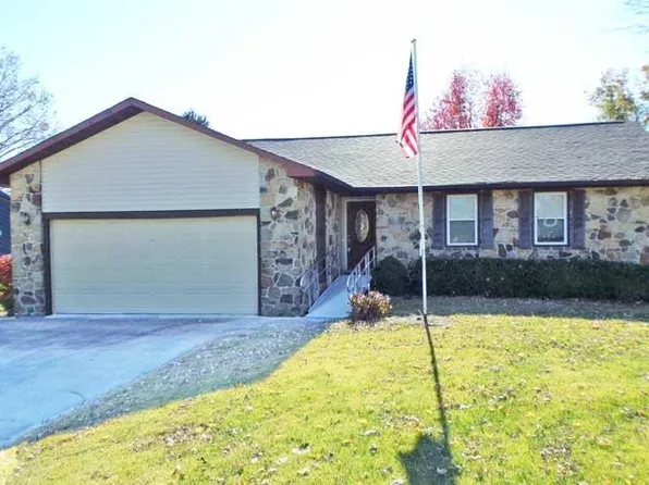 1717 E Heather Ln, Vincennes, IN 47591